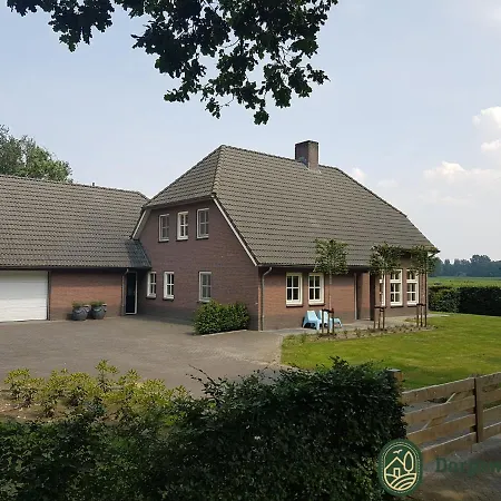 Prázdninový dům Next To A Nature Reserve Leende