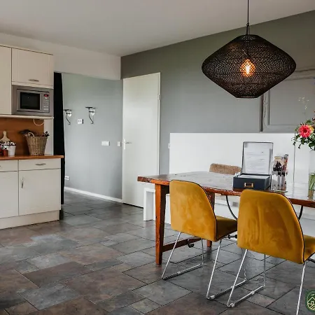 Holiday home Stylish In With Terrace Leende