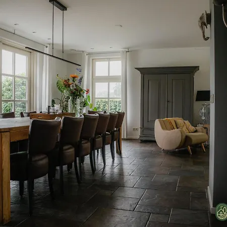 Stylish In With Terrace Leende